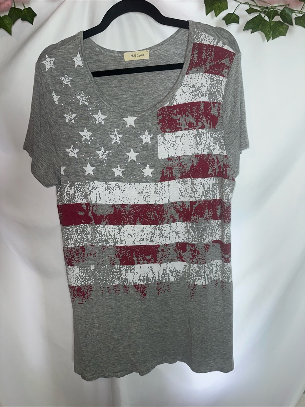 Vintage Flag Graphic Tee - Gray and Red Women’s Top